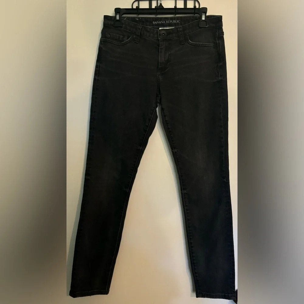 Banana Republic Womens Sz 28 Light‎ Black Skinny Jeans Slight distressing in pic